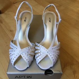 Apt. 9 Vickey White Heels